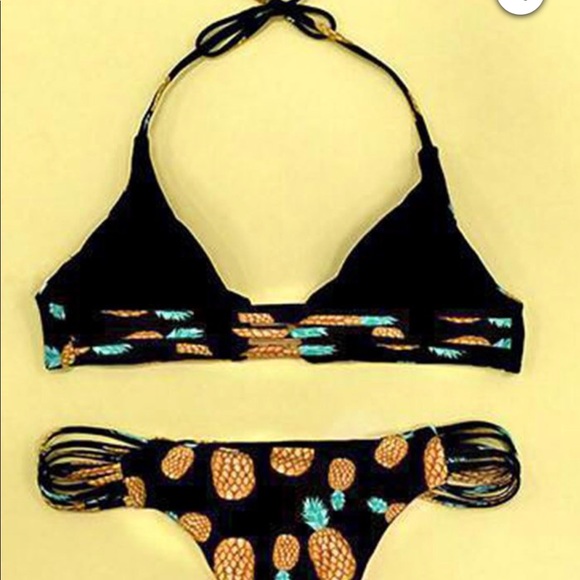 Cupshe bikini set - Picture 3 of 4